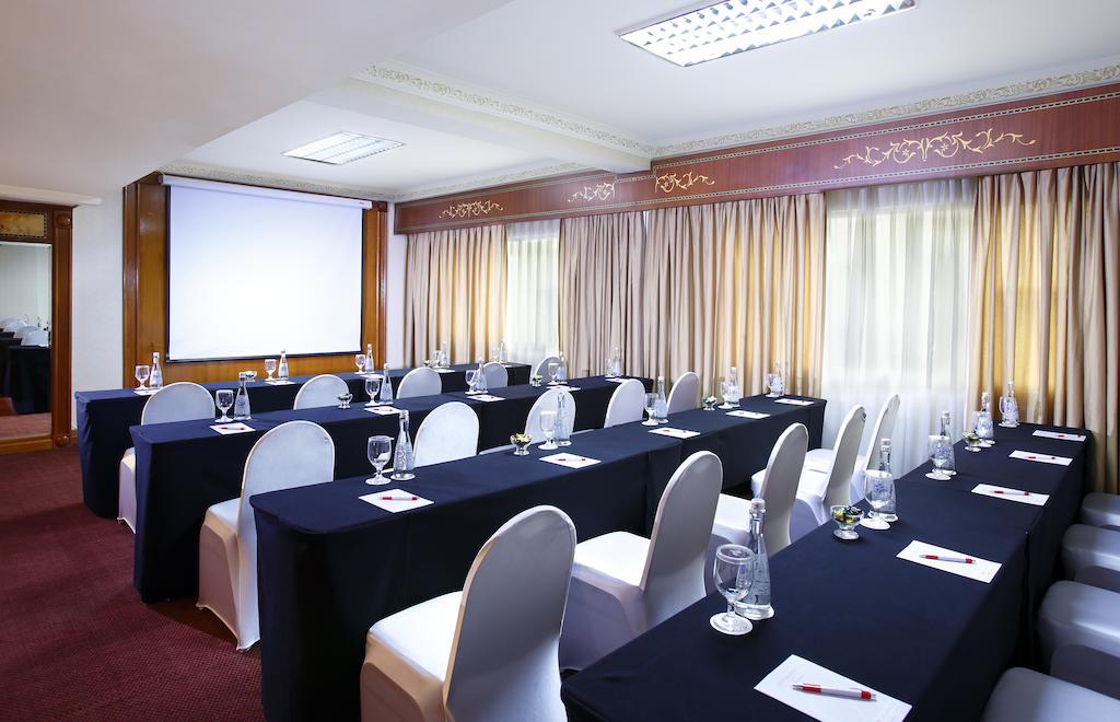 Ambhara Hotel Jakarta Extérieur photo